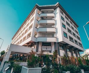 Mert Seaside Hotel  3*