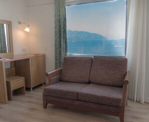 Mert Seaside Hotel  3*
