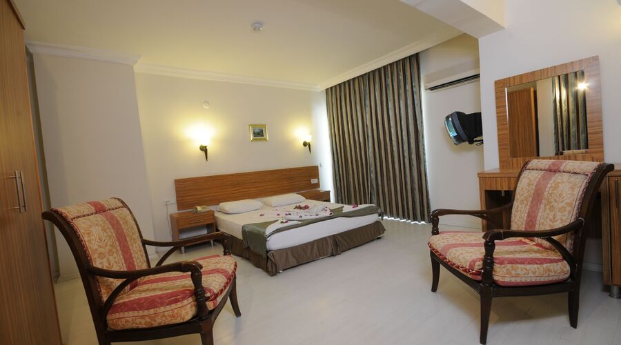Mert Seaside Hotel  3*