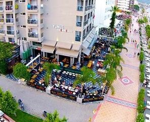 Yunus Hotel   3*
