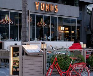 Yunus Hotel   3*
