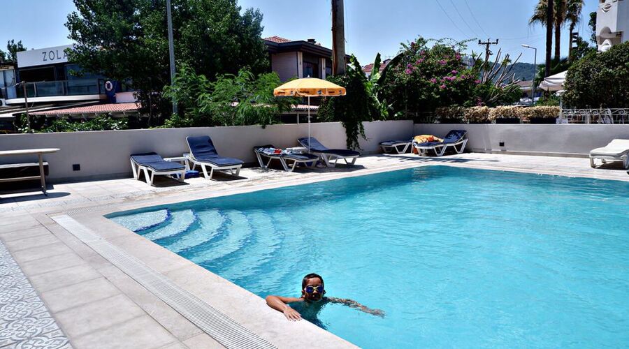 Yunus Hotel   3*
