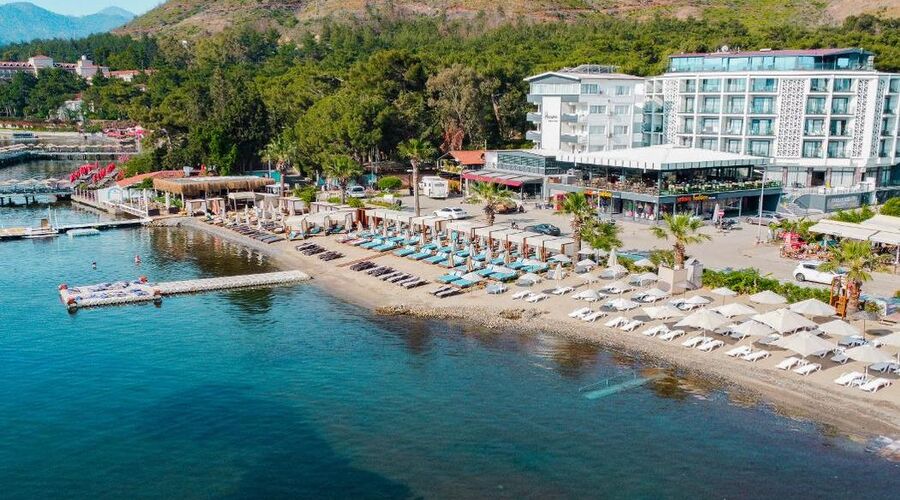 Class Unique Beach Hotel