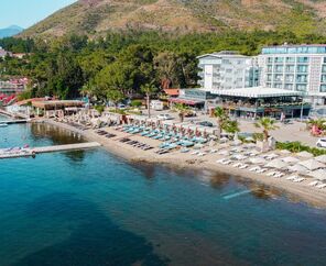 Class Unique Beach Hotel