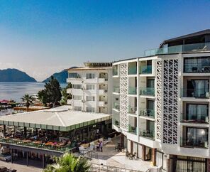 Class Unique Beach Hotel