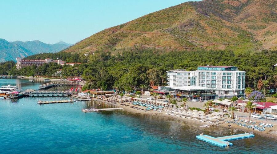 Class Unique Beach Hotel