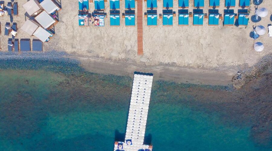 Class Unique Beach Hotel