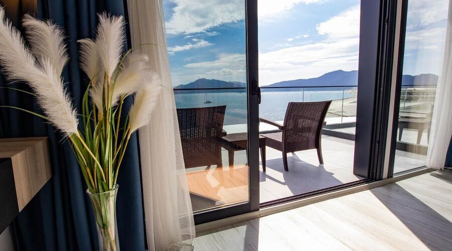 Class Unique Beach Hotel