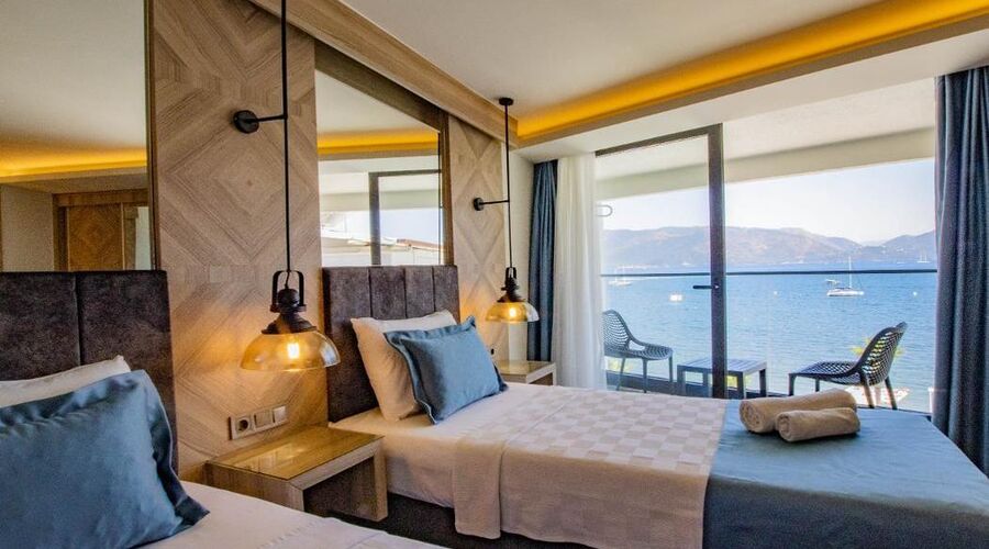 Class Unique Beach Hotel