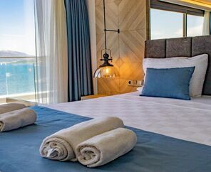 Class Unique Beach Hotel