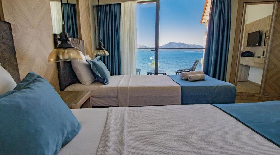 Class Unique Beach Hotel