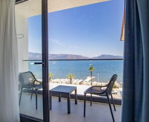 Class Unique Beach Hotel