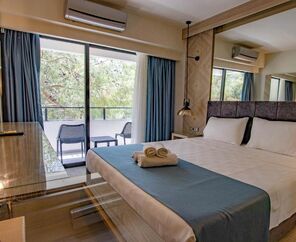 Class Unique Beach Hotel