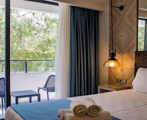 Class Unique Beach Hotel