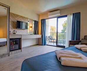 Class Unique Beach Hotel