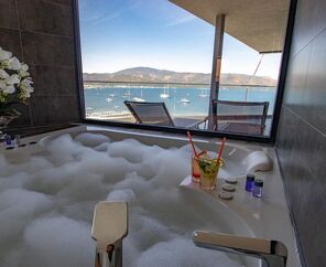 Class Unique Beach Hotel