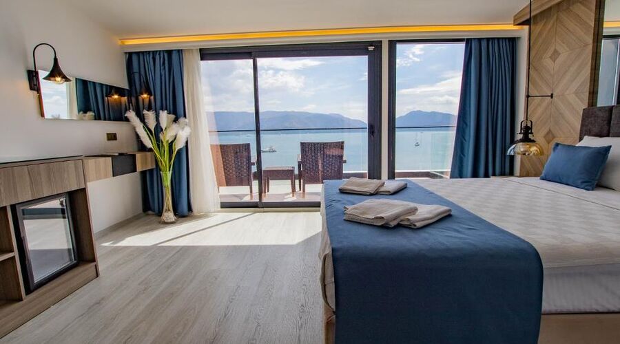 Class Unique Beach Hotel