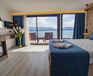 Class Unique Beach Hotel