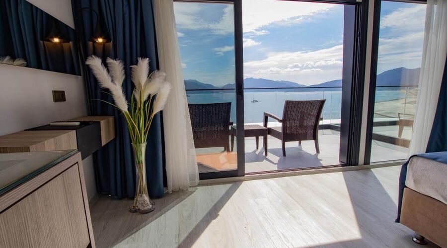 Class Unique Beach Hotel