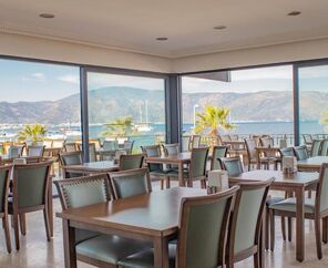 Class Unique Beach Hotel