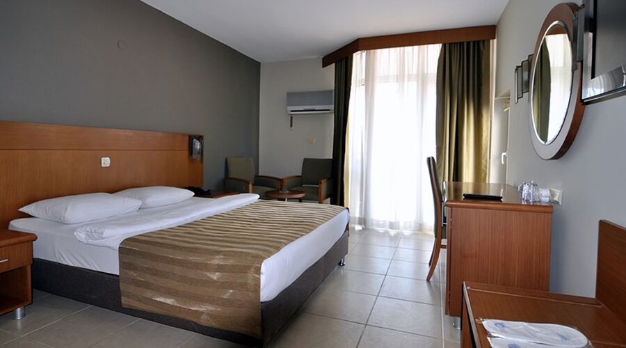 Surtel Hotel  3*