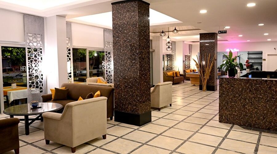 Roxx Royal Hotel  3*