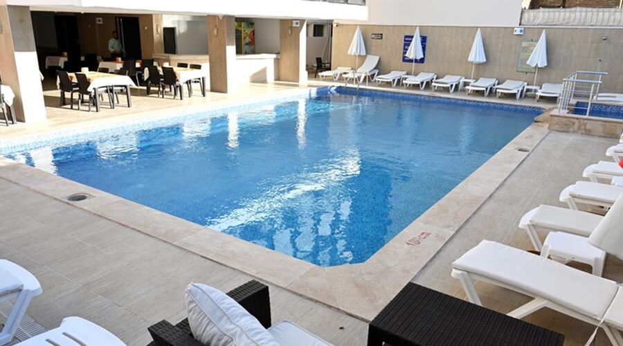 Roxx Royal Hotel  3*