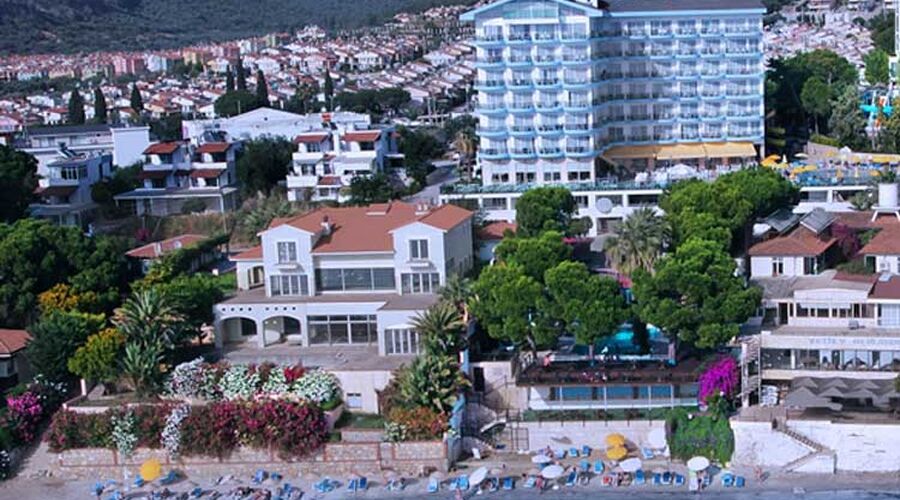 Arora Beach Hotel   4*