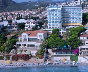 Arora Beach Hotel   4*