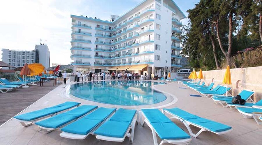 Arora Beach Hotel   4*