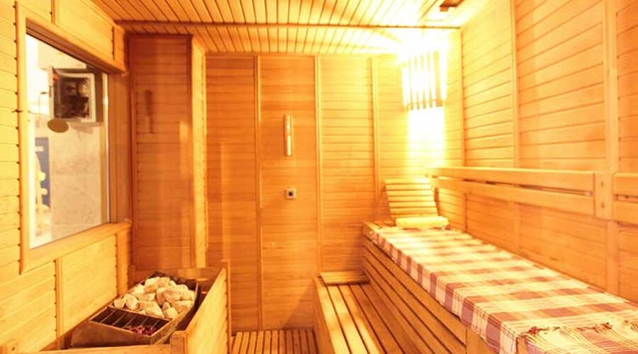 Arora Beach Hotel   4*