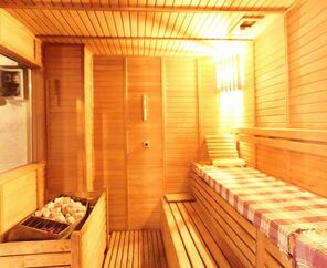 Arora Beach Hotel   4*