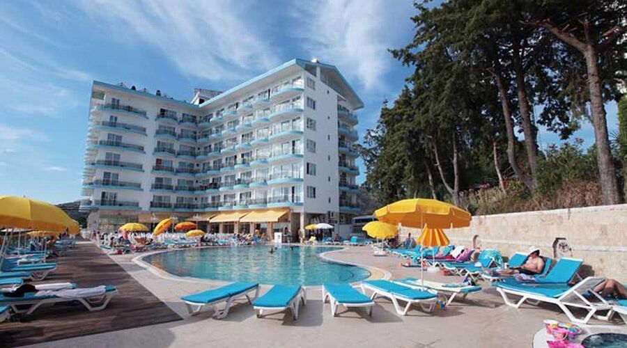 Arora Beach Hotel   4*