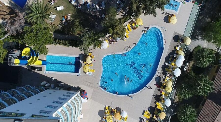 Arora Beach Hotel   4*
