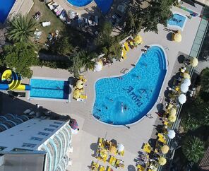 Arora Beach Hotel   4*