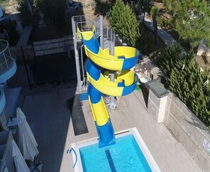 Arora Beach Hotel   4*