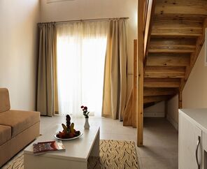 Batıhan Beach Resort  4*