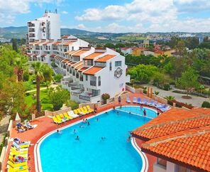 Sentinus Beach Hotel  4*