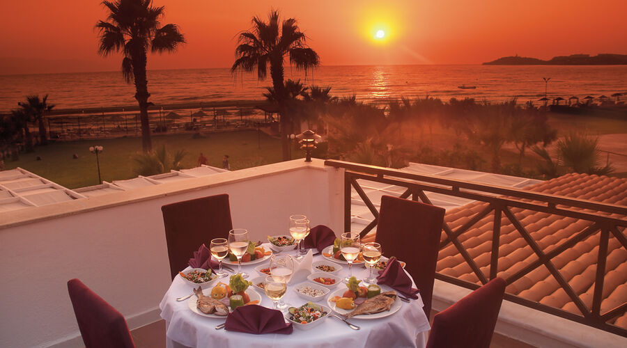 Sentinus Beach Hotel  4*