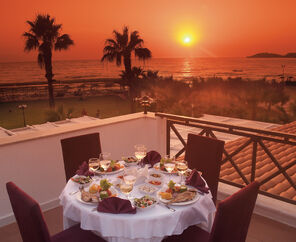 Sentinus Beach Hotel  4*