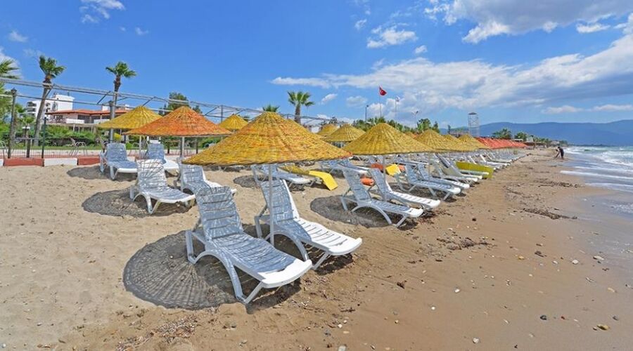 Sentinus Beach Hotel  4*