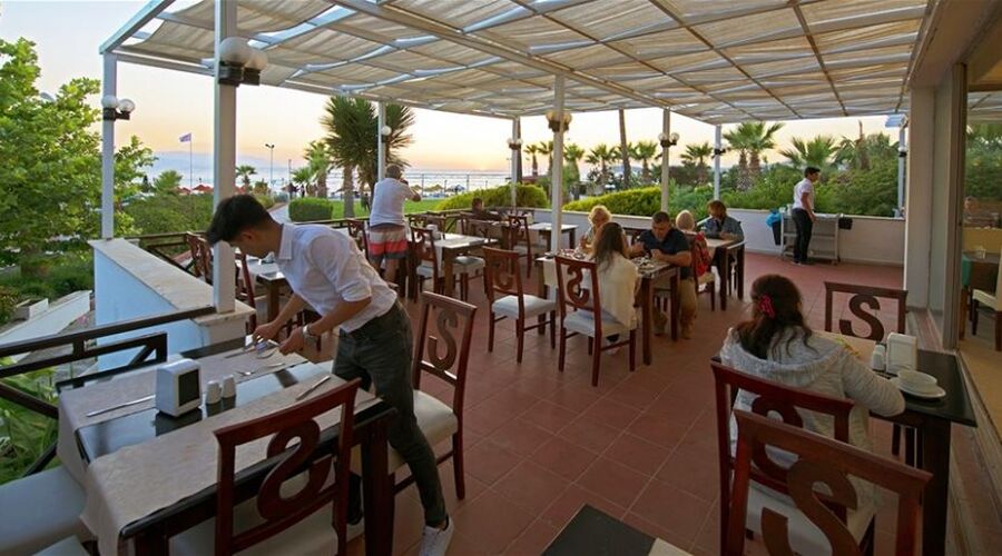 Sentinus Beach Hotel  4*