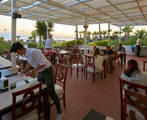 Sentinus Beach Hotel  4*