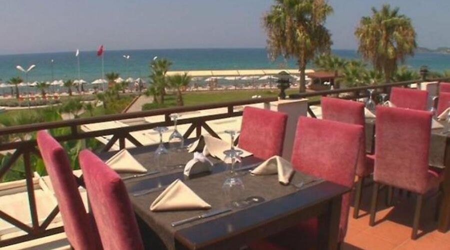 Sentinus Beach Hotel  4*