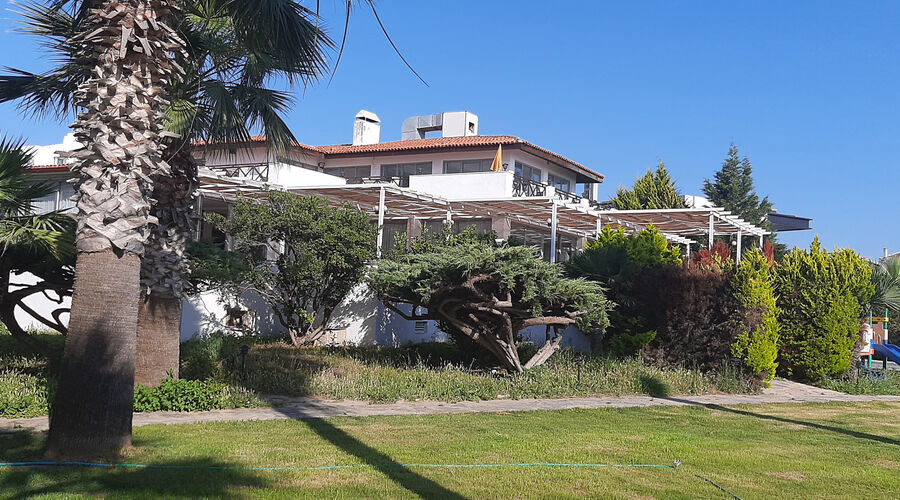 Sentinus Beach Hotel  4*