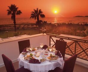 Sentinus Beach Hotel  4*