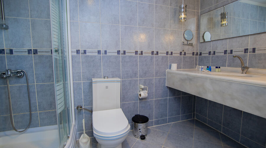 Sentinus Beach Hotel  4*