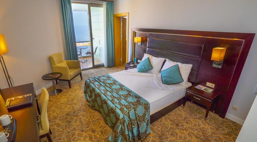 Grand Belish Hotel Beach Resort  5*