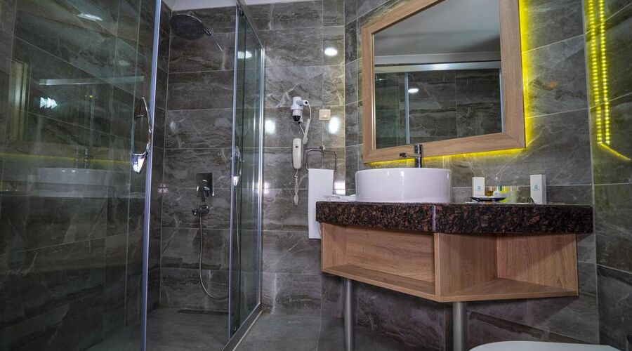 Grand Belish Hotel Beach Resort  5*