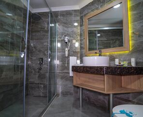 Grand Belish Hotel Beach Resort  5*